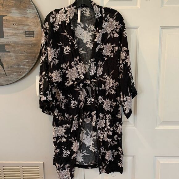 Spiritual Gangster Floral Robe One Size - Picture 1 of 4